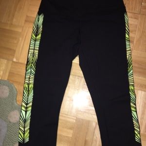 Black and green Lululemon leggings